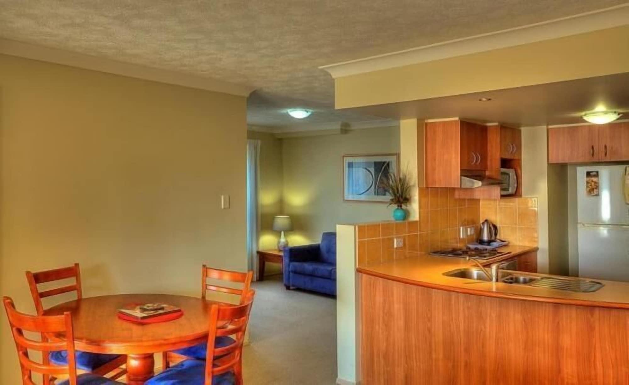 Bila Vista Kirra Beachside Apartments Голд-Кост Экстерьер фото