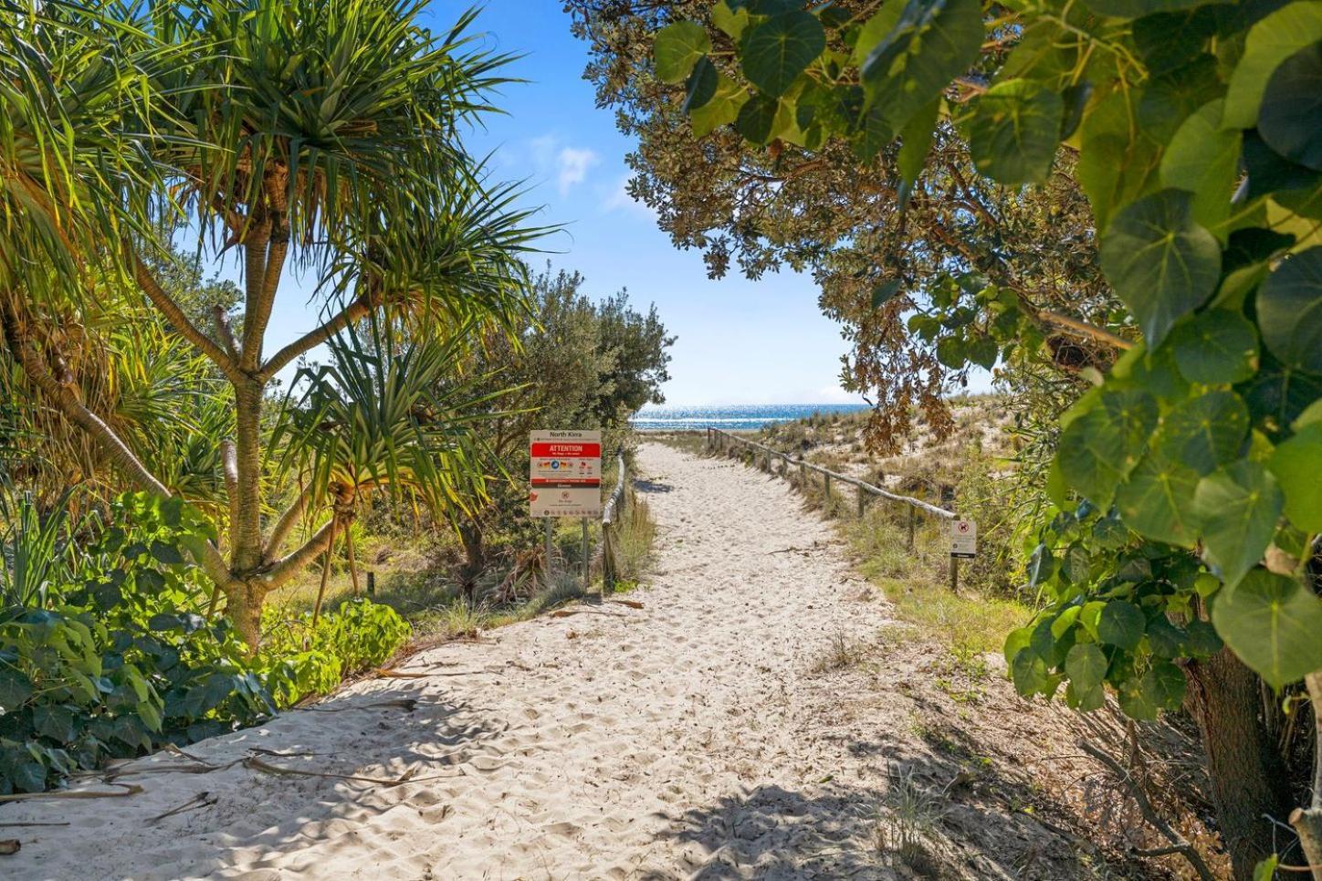 Bila Vista Kirra Beachside Apartments Голд-Кост Экстерьер фото