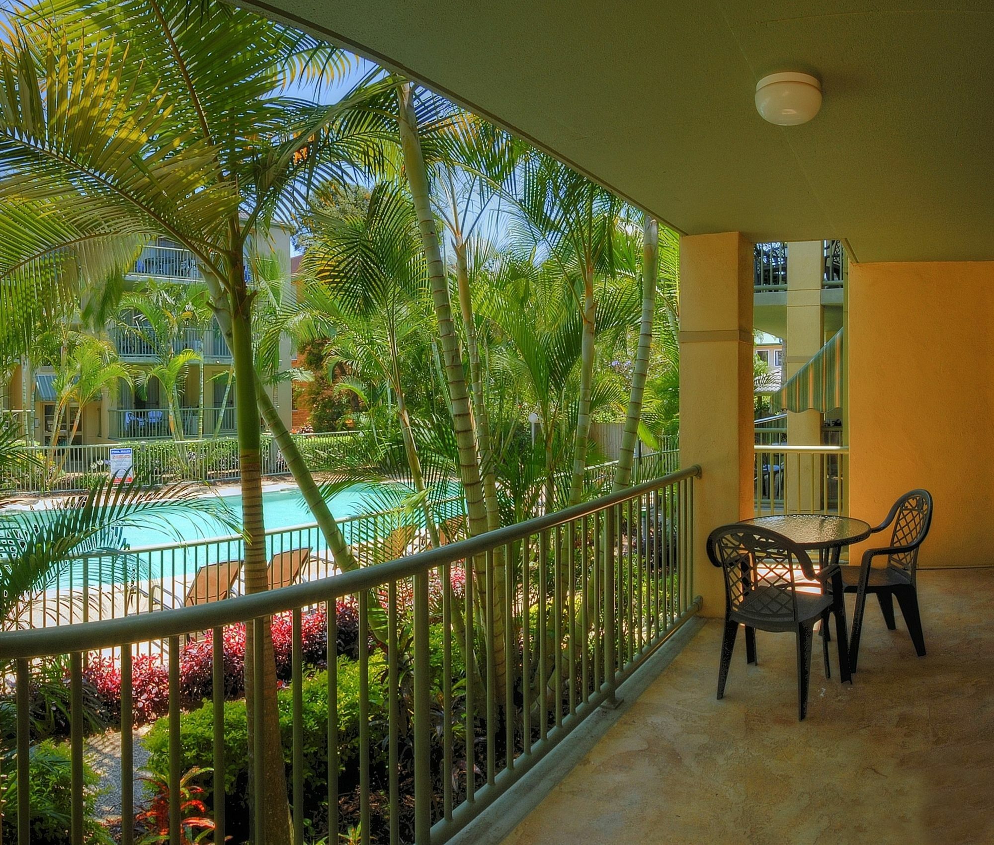 Bila Vista Kirra Beachside Apartments Голд-Кост Экстерьер фото